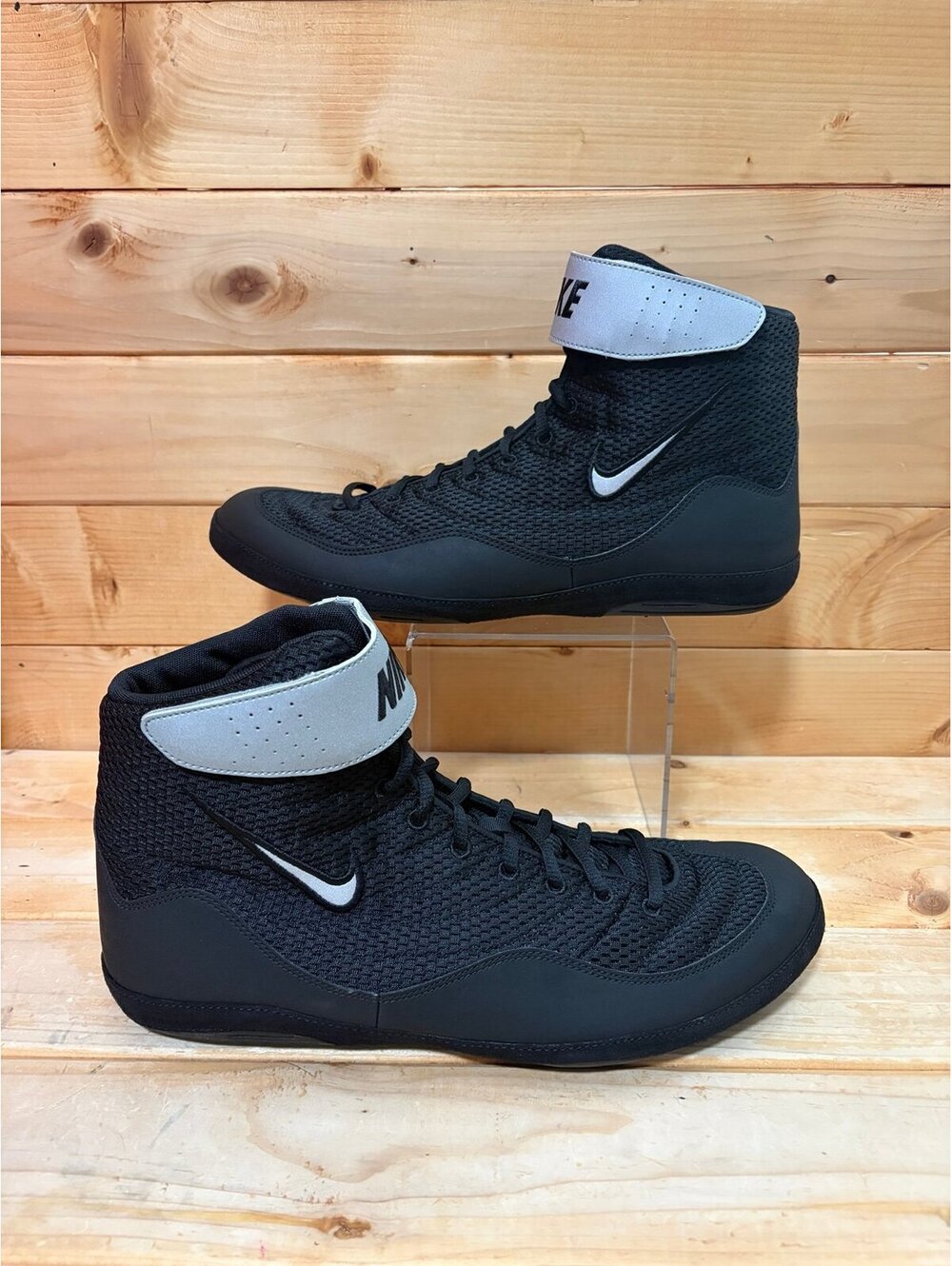 Brand new Discontinued Nike Inflict 3 wrestling shoes - 325256-005 Men’s size 13